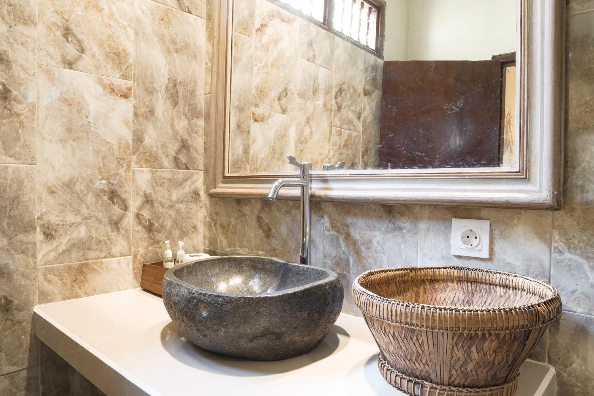 Nirwa 1 Ubud Guesthouse Dış mekan fotoğraf