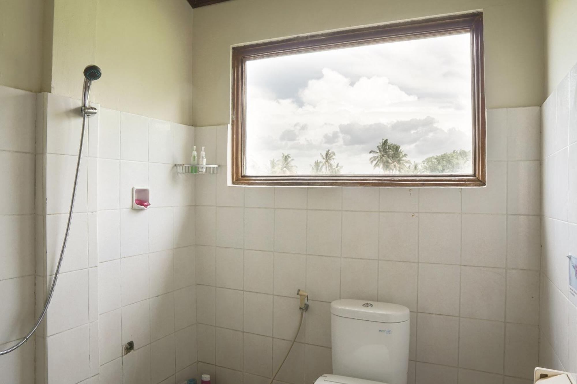 Nirwa 1 Ubud Guesthouse Oda fotoğraf
