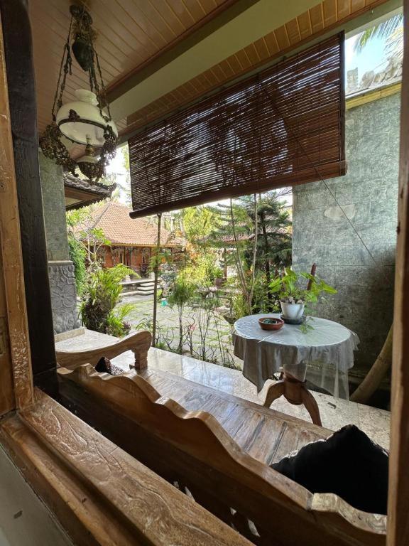 Nirwa 1 Ubud Guesthouse Oda fotoğraf